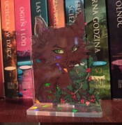 Wojownicy. Erin Hunter. Figurka: Ostrokrzewiasty Liść