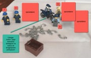 LEGO City minifigurki policjanów - z różnych zestawów,