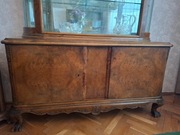 Witryna stojąca rzeźbiona