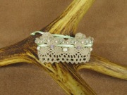 Bransoletka z koronki beżowy sznurek satynowy zielony koraliki eko handmade