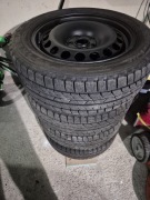 4x felgi z oponami + kołpaki do vw audi seat 