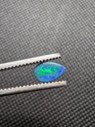 Piękny opal Australijski Dublet B11 Idealny do zakucia w biżuterię