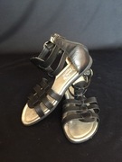 Skorzane sandalki Primigi 36