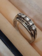 Złoty Pierścionek z Diamentami 0.53ct 