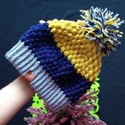 Czapka z pomponem M merynos RÓŻNE KOLORY UNISEX 