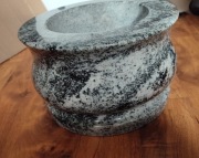 misa granitowa nagrobna, donica na cmentarz Wiscount White