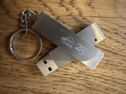 Pendrive Zarys 25 lat, breloczek, metalowy, reklamowy