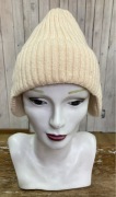 Zimowa czapka Uszatka, nowa, beż, one size, ciepła dzianina