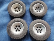 Lego cztery koła technic z oponami 32019 np. do zestawu 8421