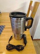 Kubek termiczny samochodowy