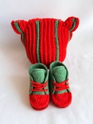 Komplet niemowlęcy handmade – buciki 10 cm + czapka 38cm – zielono-czerwony