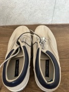 Beżowe trampki Tommy Hilfiger, rozmiar 44 (oznaczenie 10 US)