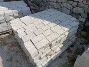 Płytki granitowe płomieniowane  gr. 6 cm