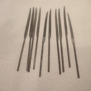 Pilniki iglaki nożowe długości 10 cm 