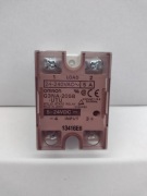 Przekaźnik półprzewodnikowy Omron G3NA-205B-UTU