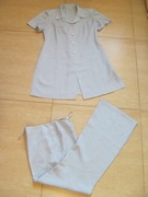 Niebieski kostium, marynarka z krótkim rękawem, eleganckie spodnie