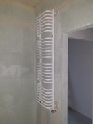 Grzejnik łazienkowy Cosmo Standard o mocy około 362W/678W