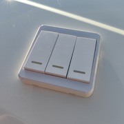 Włącznik stykowy bezprzewodowy 433,92MHz 3-kanałowy