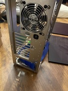 lian li p50 - pozostalosci