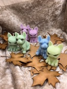 Piękny zestaw świec świeczek dwa małe pieski psy 