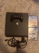 Ps4 Pro 1TB + pad + 2 gry + okablowanie