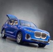 Model 1:24 BMW X7 (Niebieska)
