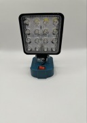 Bezprzewodowa lampa robocza LED kompatybilna z akumulatorami Makita 18V