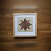 Drewniana ozdoba ścienna. Intarsja. Rozeta.