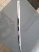 Toyota Yaris III listwa drzwi przód lewy chrom