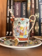 Mini filiżanka z łyżeczką.Ceramika.Chiny