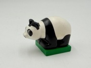 LEGO 2334c01pb01 White Duplo Panda Maluch na Zielonej Podstawce