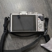 Aparat OLYMPUS PEN E - PL 8 srebrny