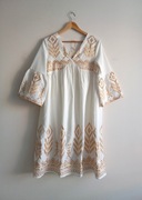 Poheme biała sukienka boho hafty midi S/M