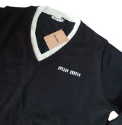 Sweter w serek Miu Miu 