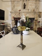 Stara lampa naftowa Z krysztalowym kominem