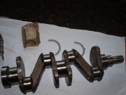 Wał do silnika fiata i poloneza 1500 ,panewki i półksiężyce nominał.