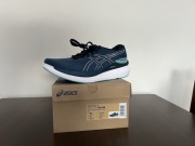 NOWE Buty do biegania ASICS GlideRide 3 US 9 1/2, EUR 43.5 , CM 27.5