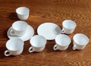 6 filiżanek 130 ml + spodki + mlecznik Arcopal