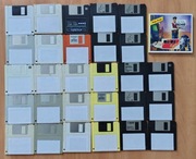 Amiga 500 zestaw gra BiFi Roll + 28 dyskietki DD i HD