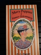 Mary Poppins i Numer Osiemnasty - P.L. Travers