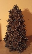 Choinka ozdobna świąteczna z szyszek recznie wykonana (handmade)