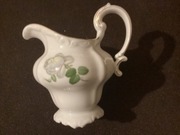 Porcelana dzbanuszek do mleka.sygnowany.