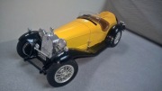 Alfa Romeo 2300 Spider '32 - 1/18 - Bburago - kolekcjonerski