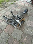 Toyota corolla 2024 zawieszenie tył prawa strona 