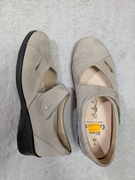 Beżowe skórzane buty baleriny na koturnie na rzepy Finn Comfort 38