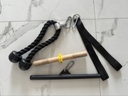 4 uchwyty do wyciągu, pręty, sznury triceps plecy