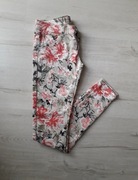 SPODNIE W KWIATY
