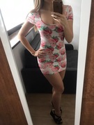 Kwiecista sukienka mini Only Limitless - rozmiar S