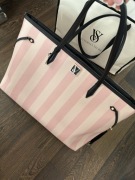 Victoria’s Secret oryginalna torba różowa w paski 