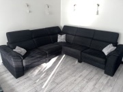 Czarny narożnik do salonu